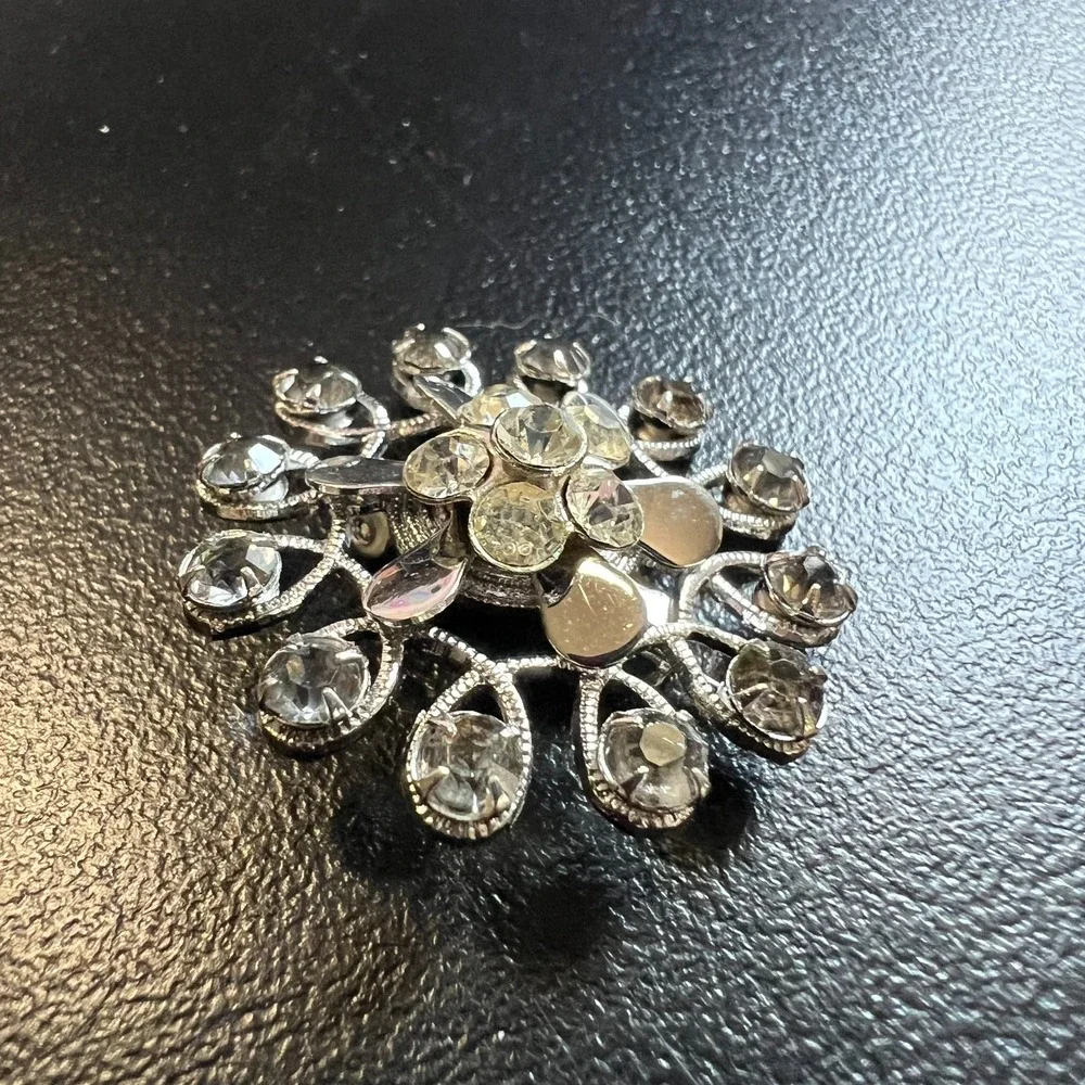 N/A vintage rhinestone